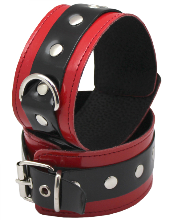 Поножи узкие, лакированные, красные