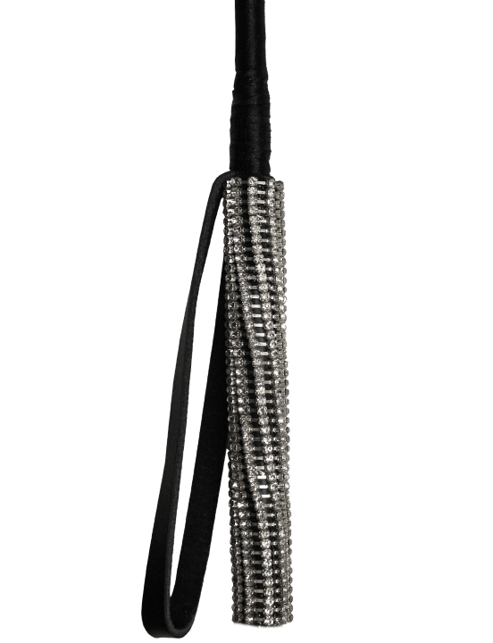 Стек, рукоять украшена стразами