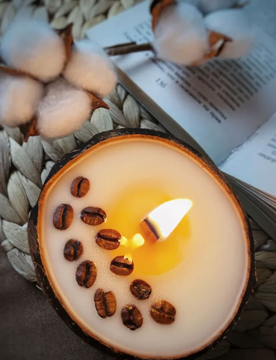 Свеча ароматическая декоративная в кокосе TIME HEAT «Кофейный крем», 130 мл