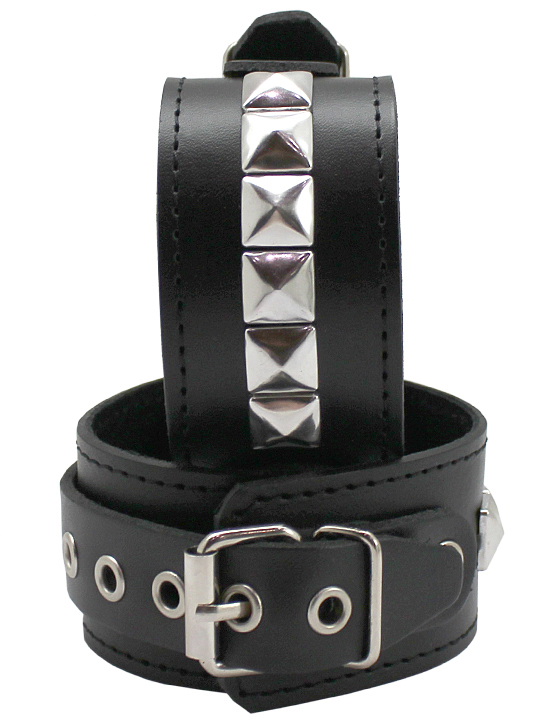 Наручники узкие, с пуклей, чёрные, размер универсальный