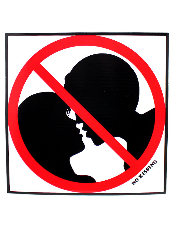 Знак No Kissing, 190х190 мм
